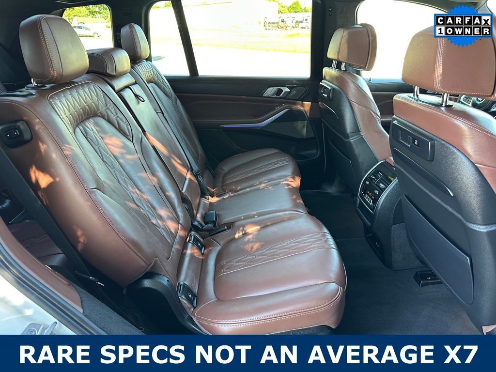 2022 BMW X7 Image 17