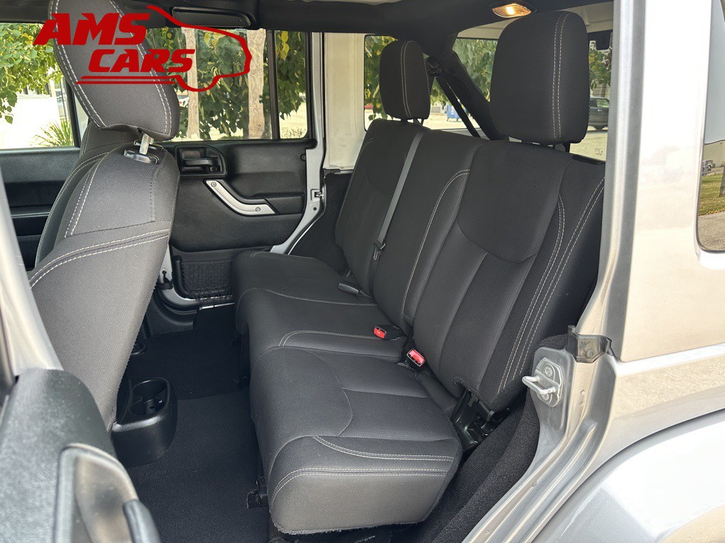 2018 Jeep Wrangler Image 14
