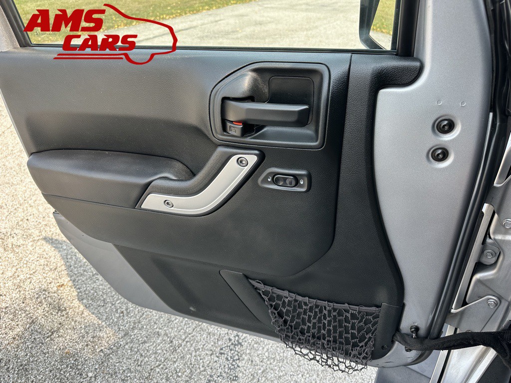 2018 Jeep Wrangler Image 32