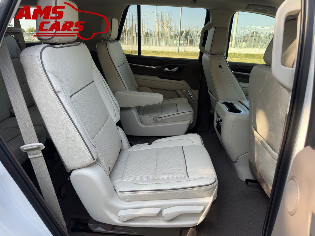 2022 GMC Yukon Image 18