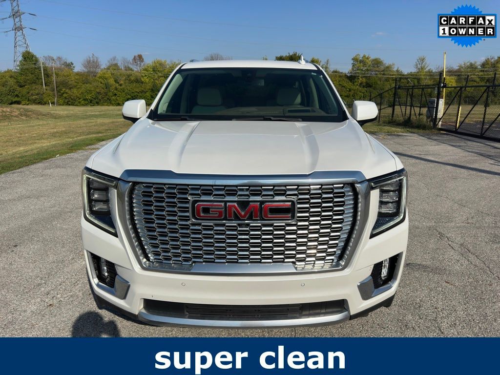 2022 GMC Yukon Image 2