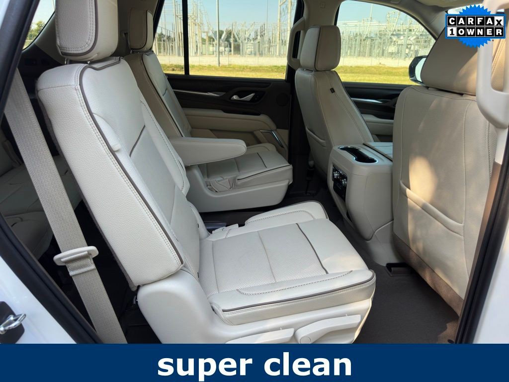 2022 GMC Yukon Image 17