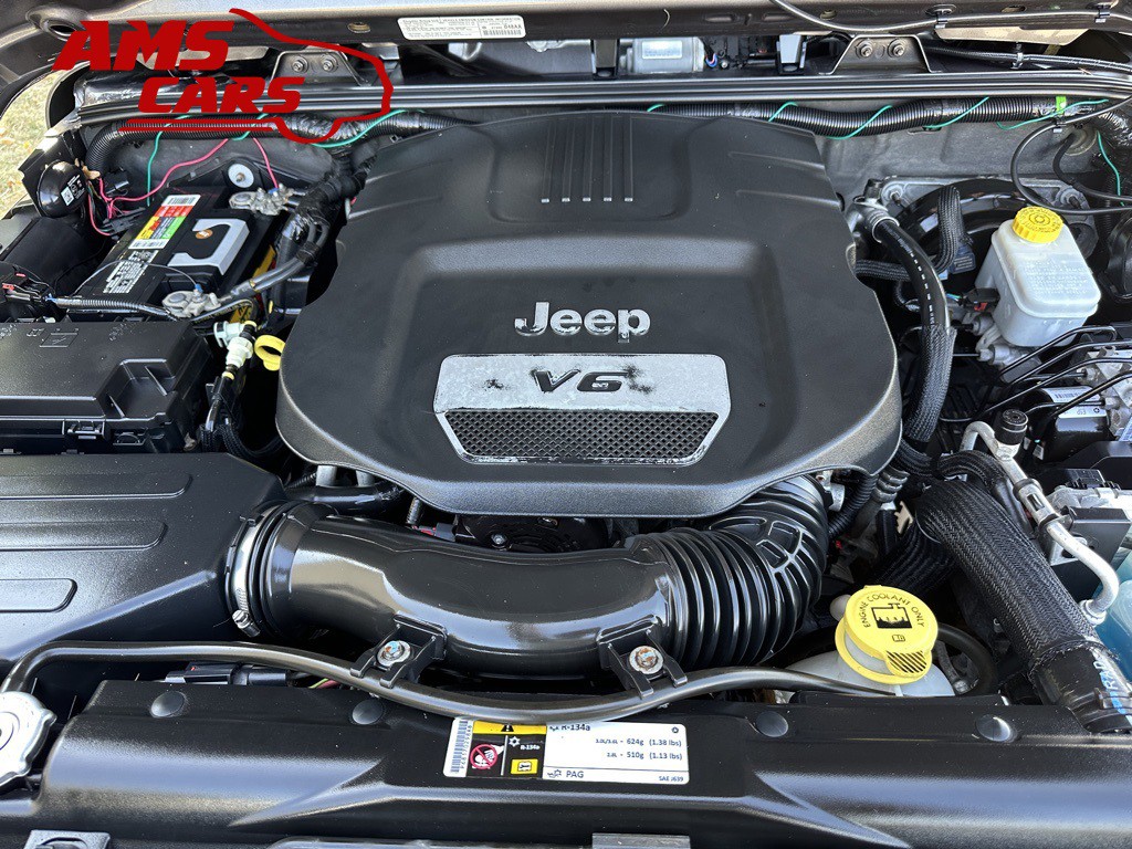 2014 Jeep Wrangler Image 28