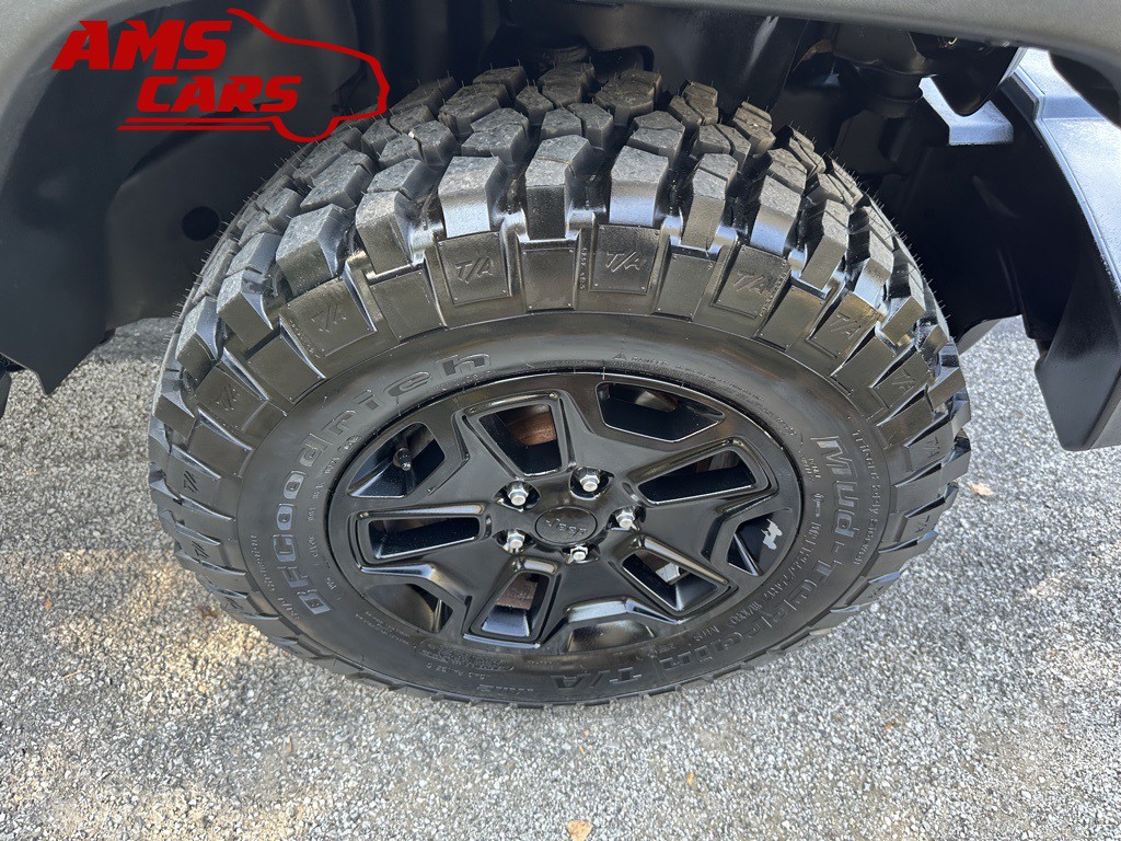 2014 Jeep Wrangler Image 32