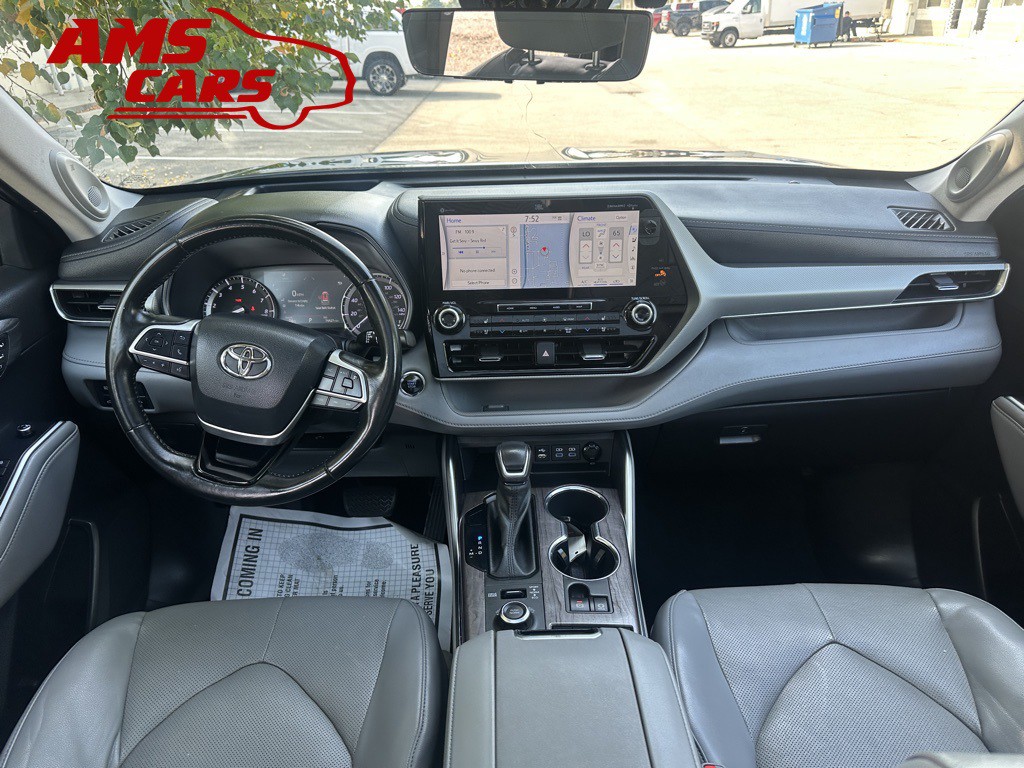 2022 Toyota Highlander Image 8