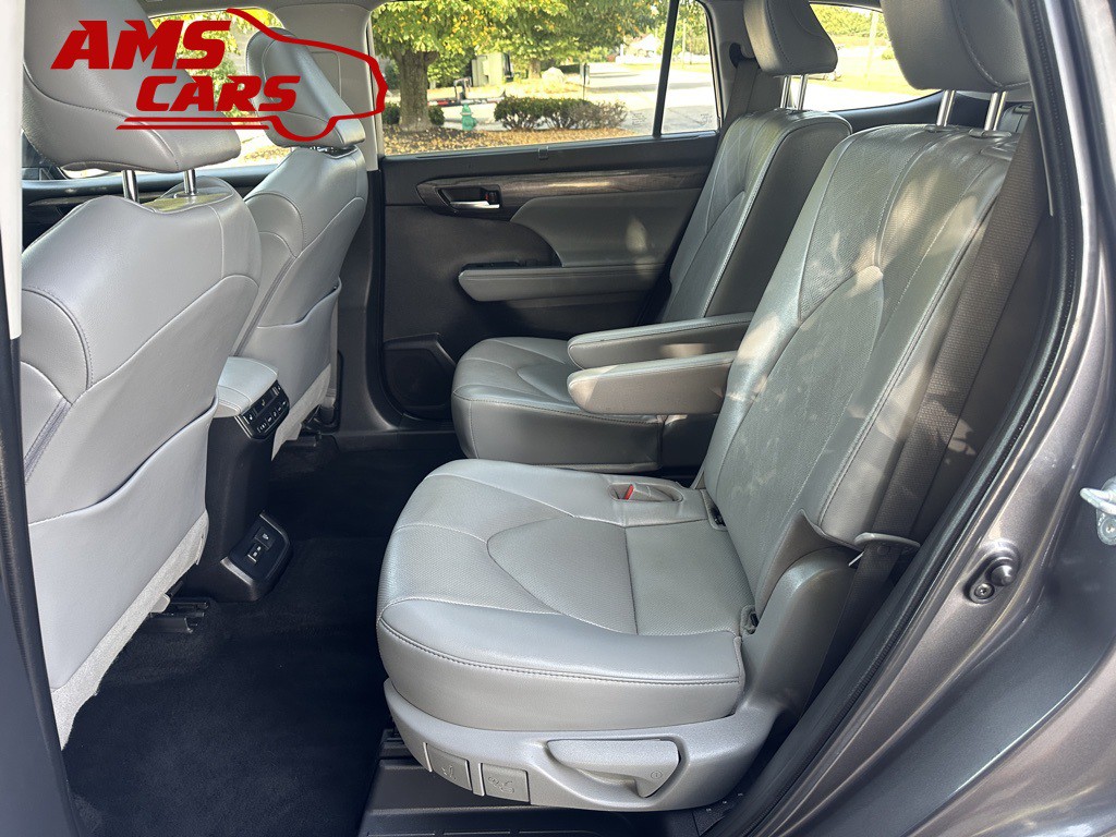 2022 Toyota Highlander Image 13