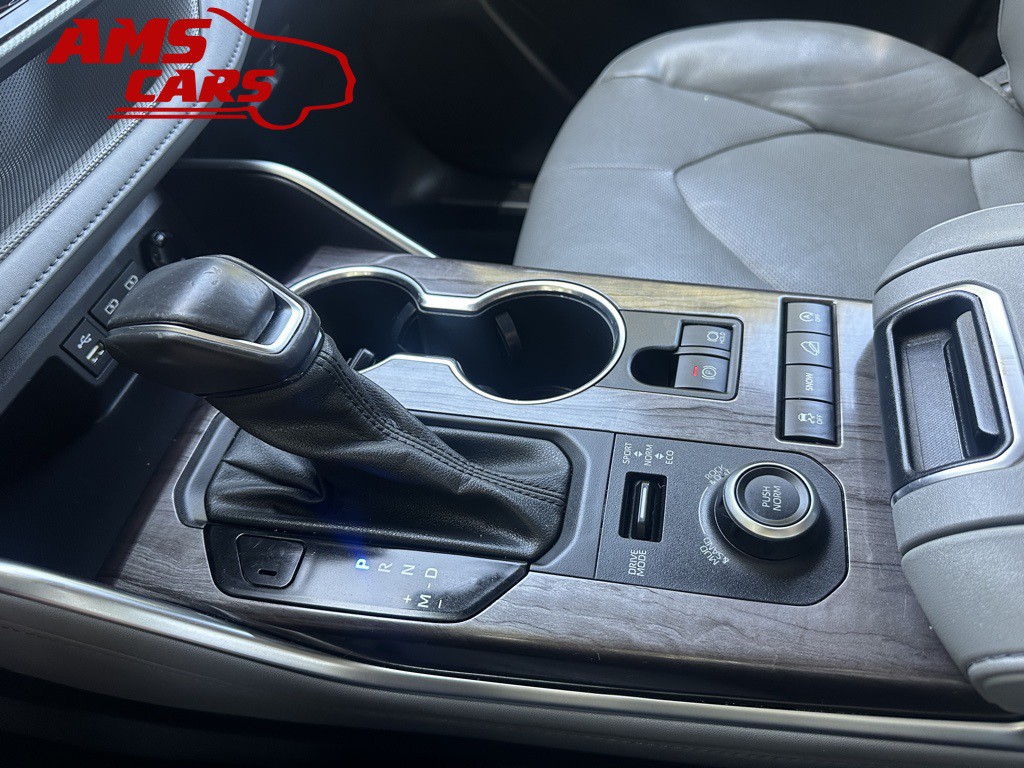 2022 Toyota Highlander Image 40
