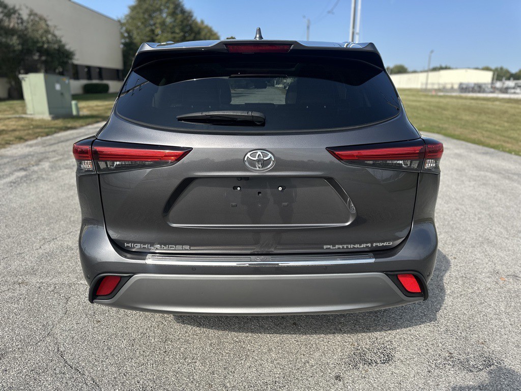 2022 Toyota Highlander Image 5