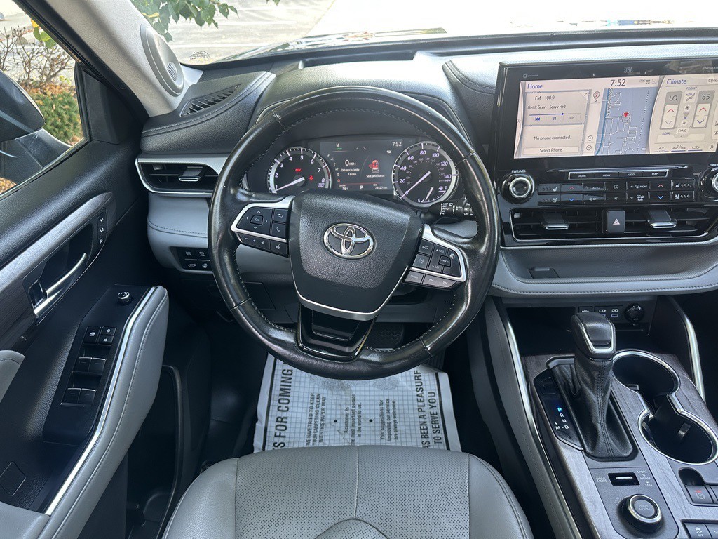 2022 Toyota Highlander Image 7