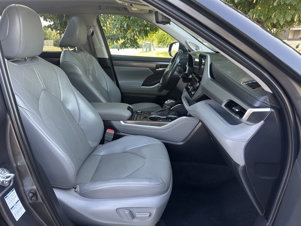 2022 Toyota Highlander Image 19