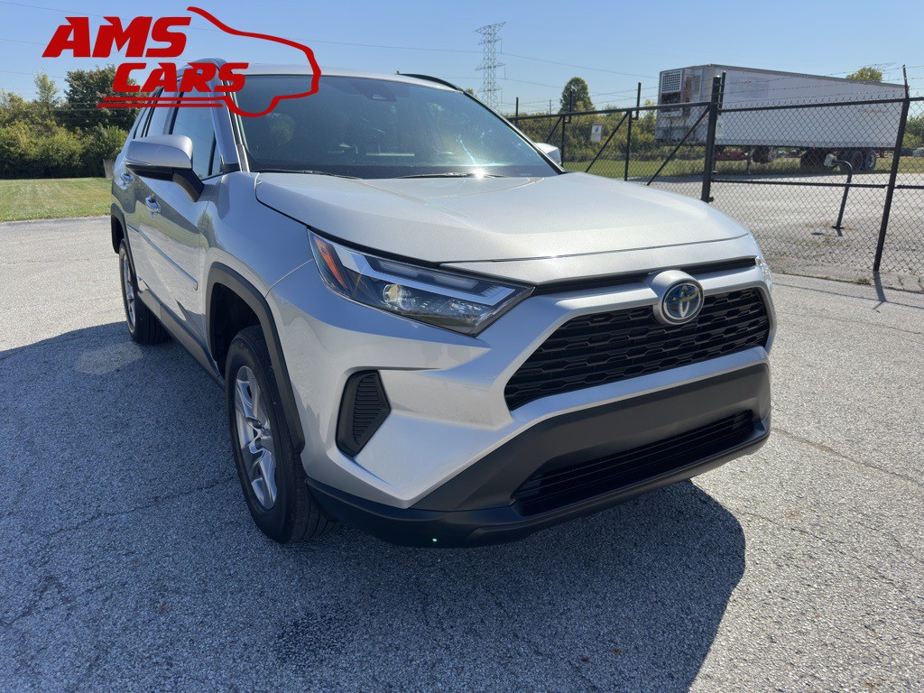 2023 Toyota Rav4 Image 3