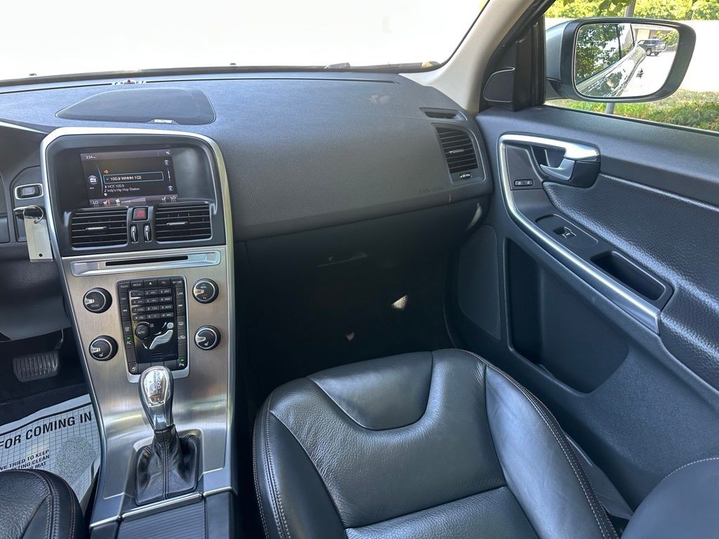 2013 Volvo XC60 Image 9