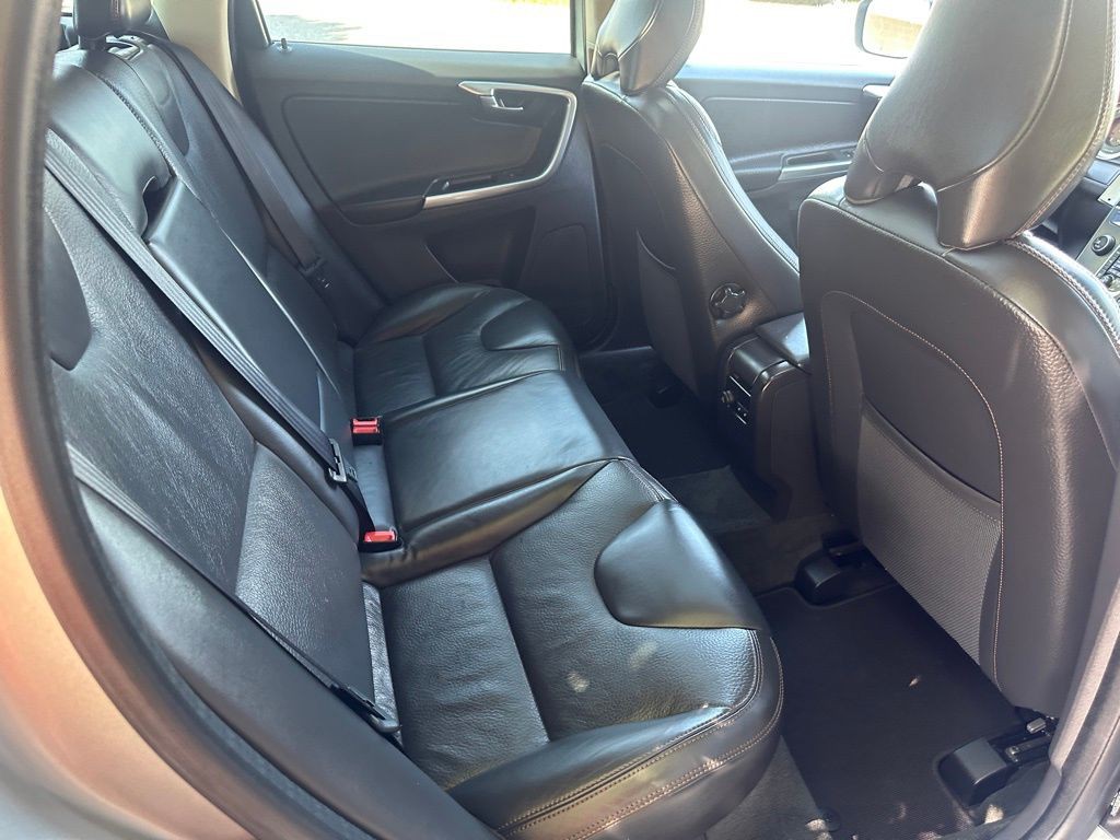 2013 Volvo XC60 Image 15
