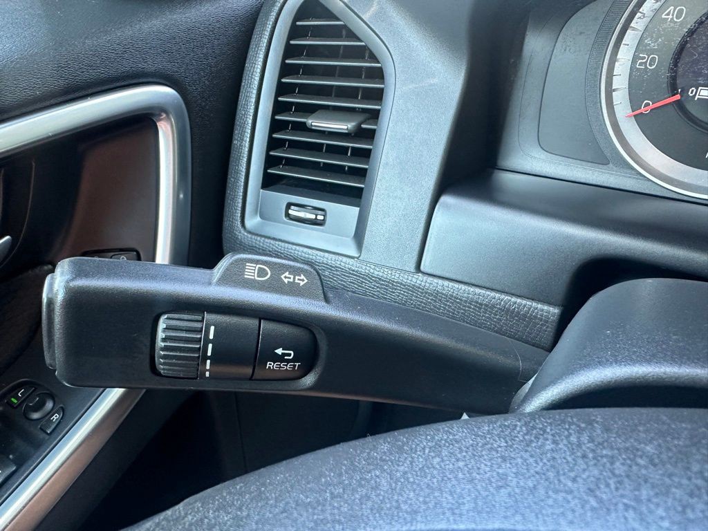 2013 Volvo XC60 Image 21