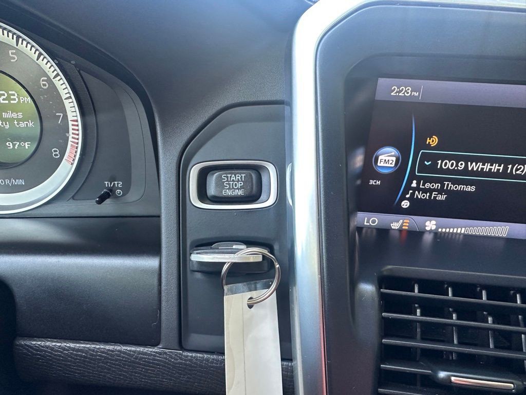 2013 Volvo XC60 Image 25