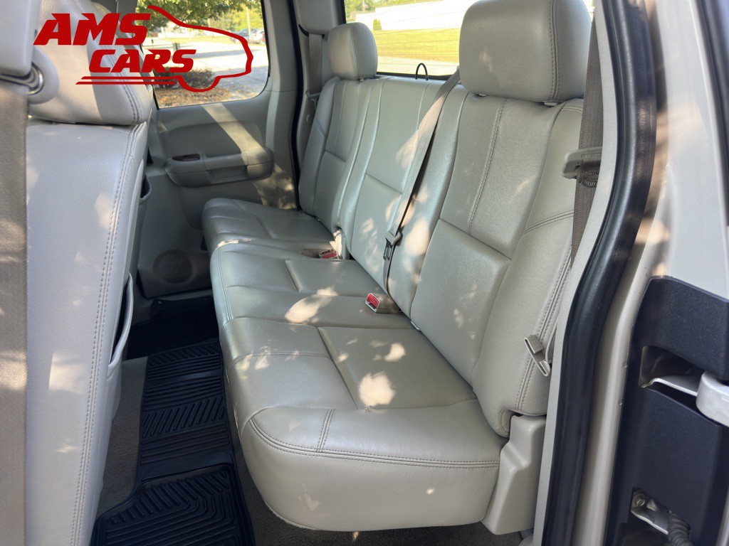 2009 GMC Sierra 2500 Image 12