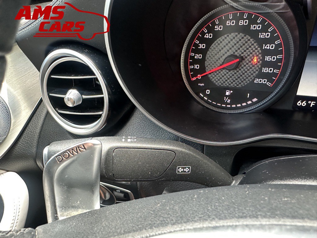 2019 Mercedes-Benz GLC-Class Image 40
