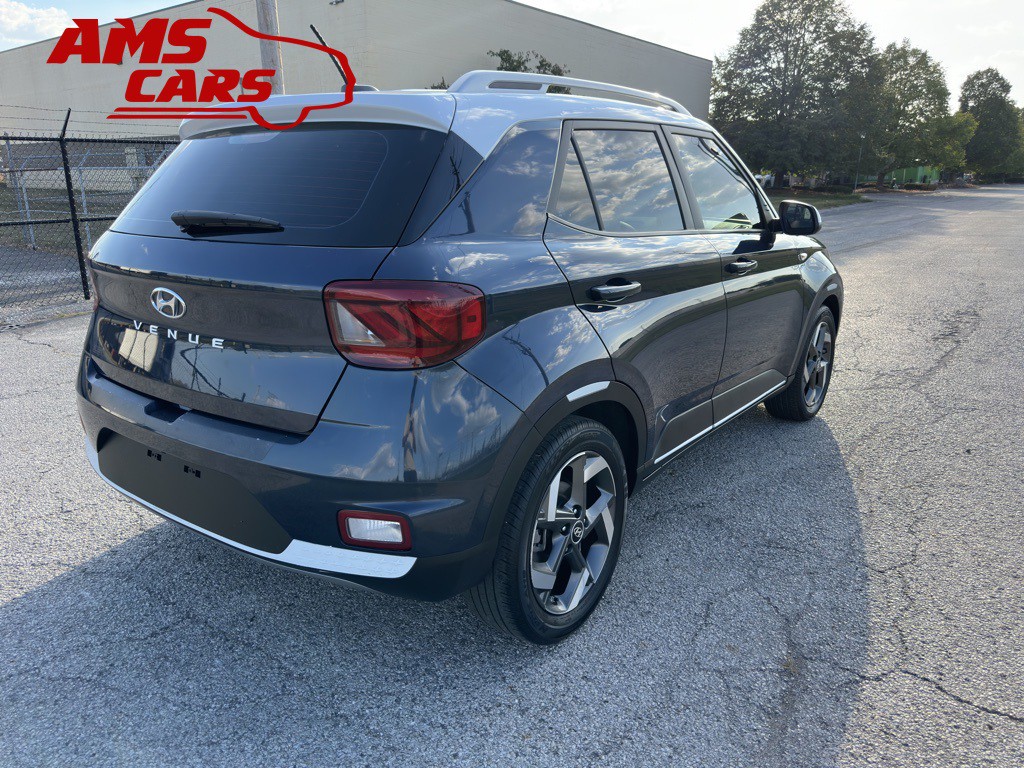 2023 Hyundai Venue Image 4
