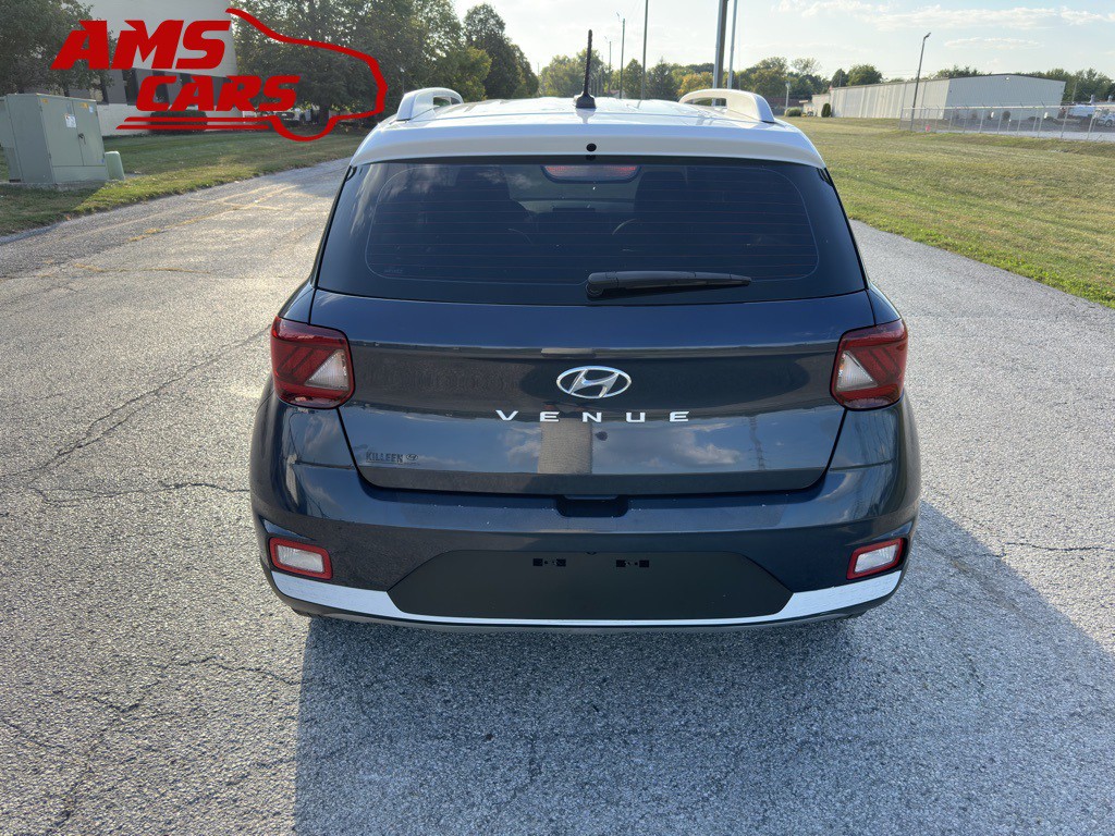 2023 Hyundai Venue Image 5
