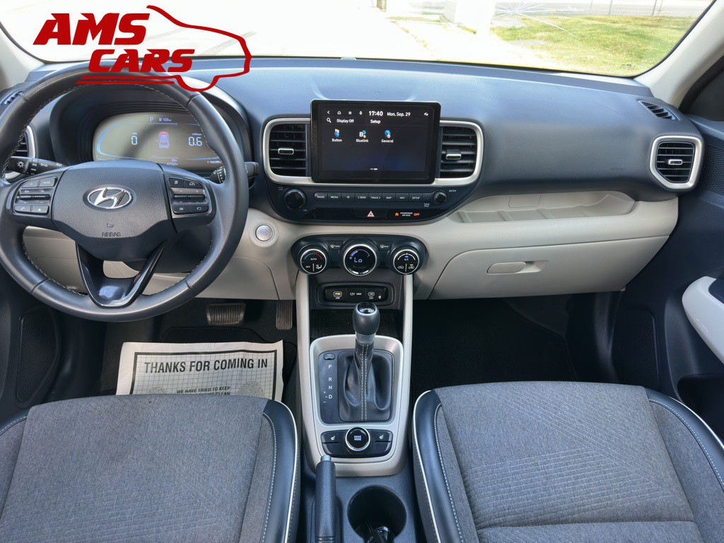 2023 Hyundai Venue Image 8