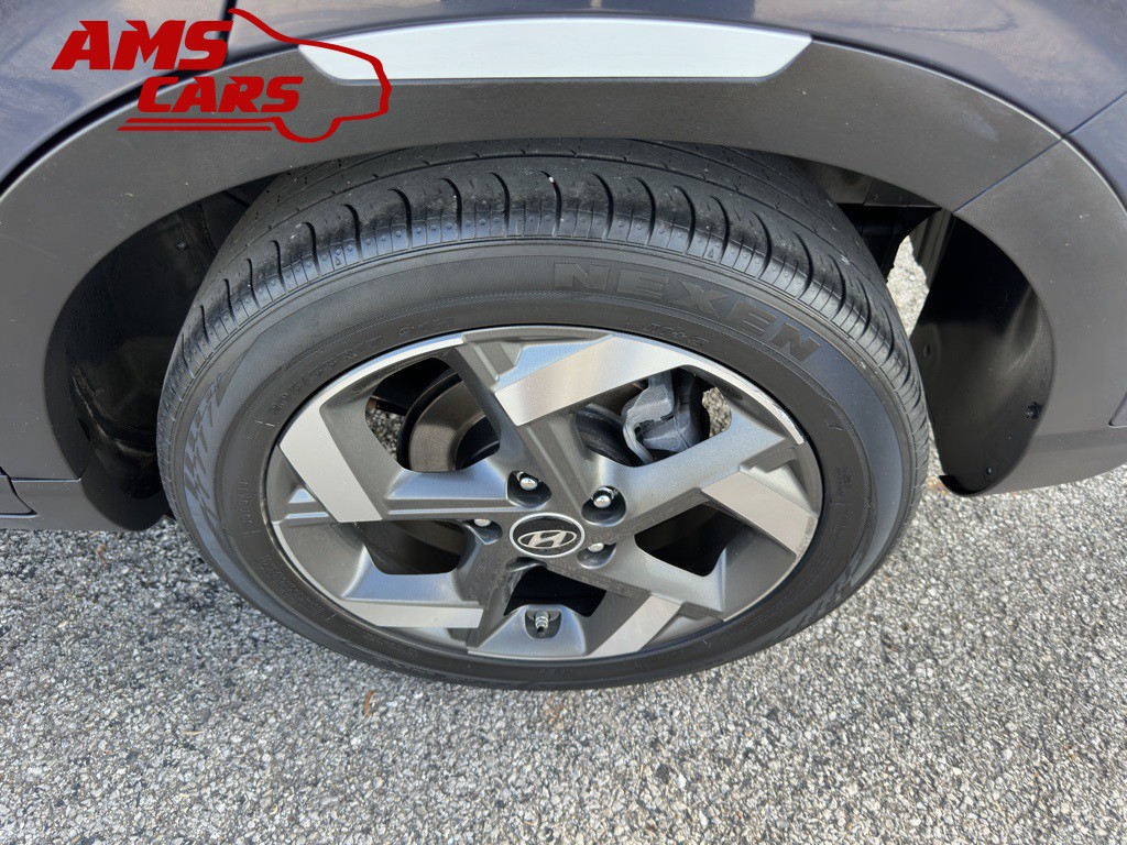 2023 Hyundai Venue Image 42