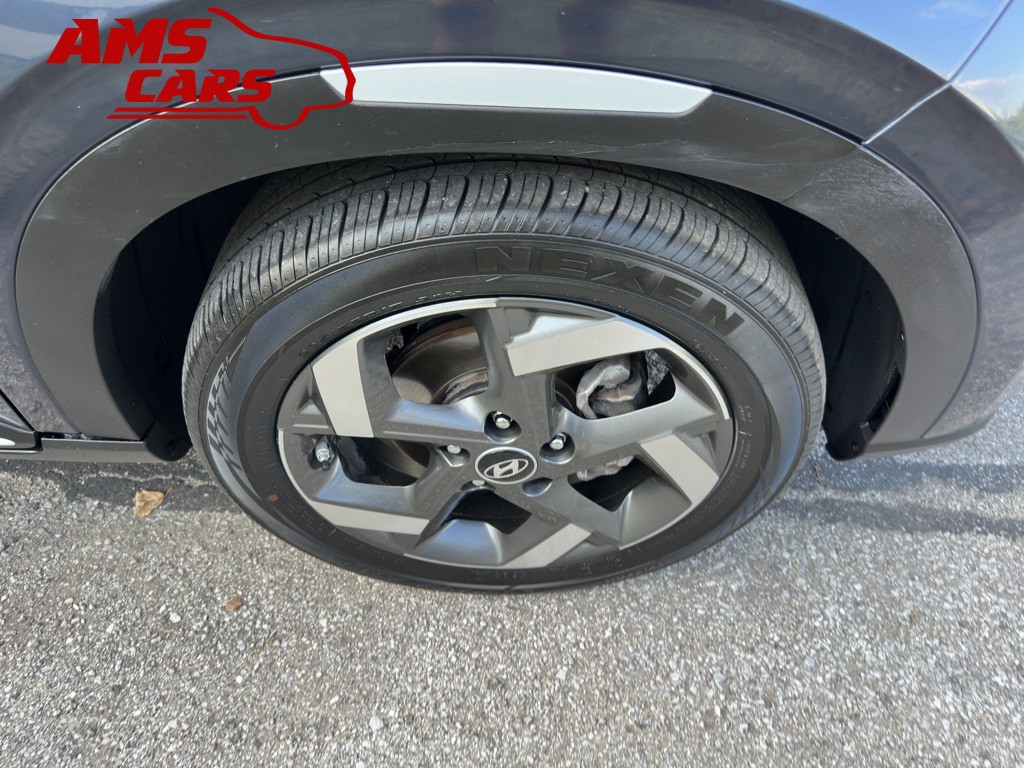 2023 Hyundai Venue Image 44