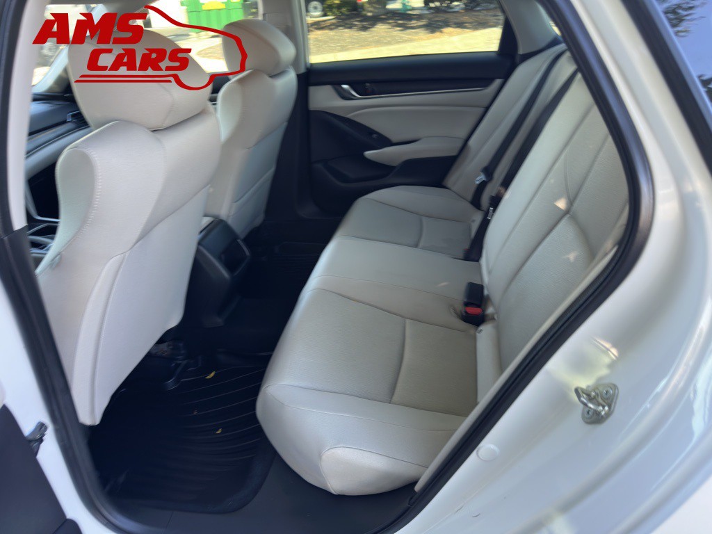 2018 Honda Accord Image 11