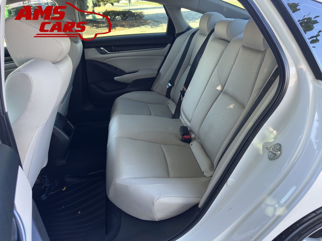 2018 Honda Accord Image 12