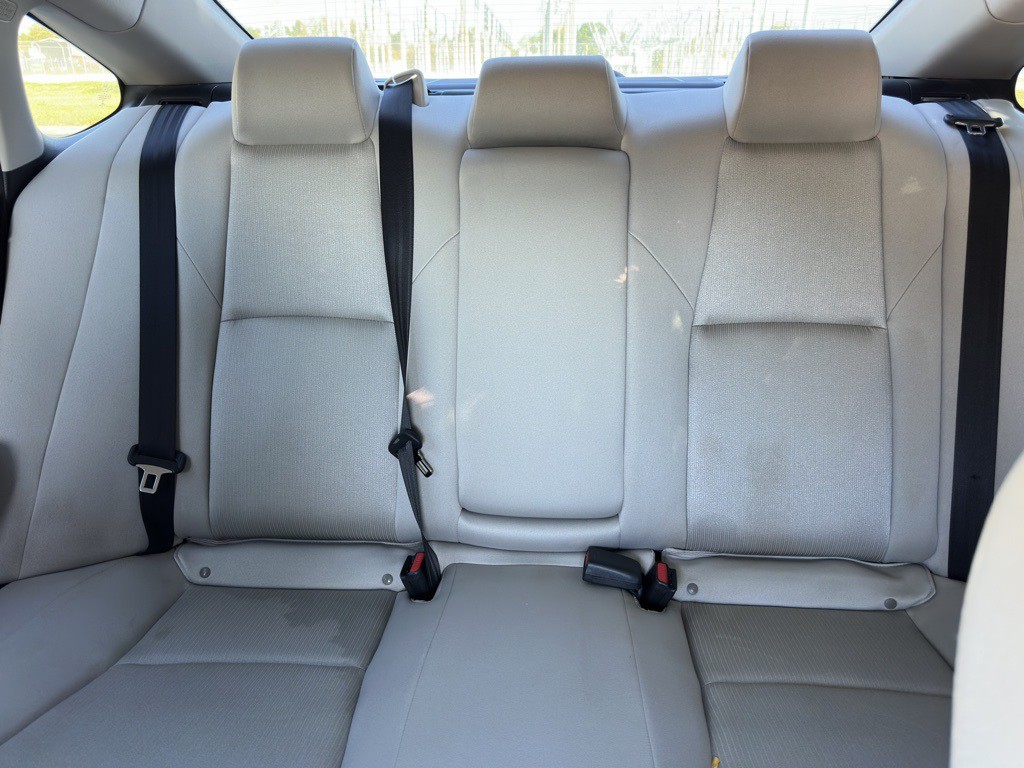 2018 Honda Accord Image 13