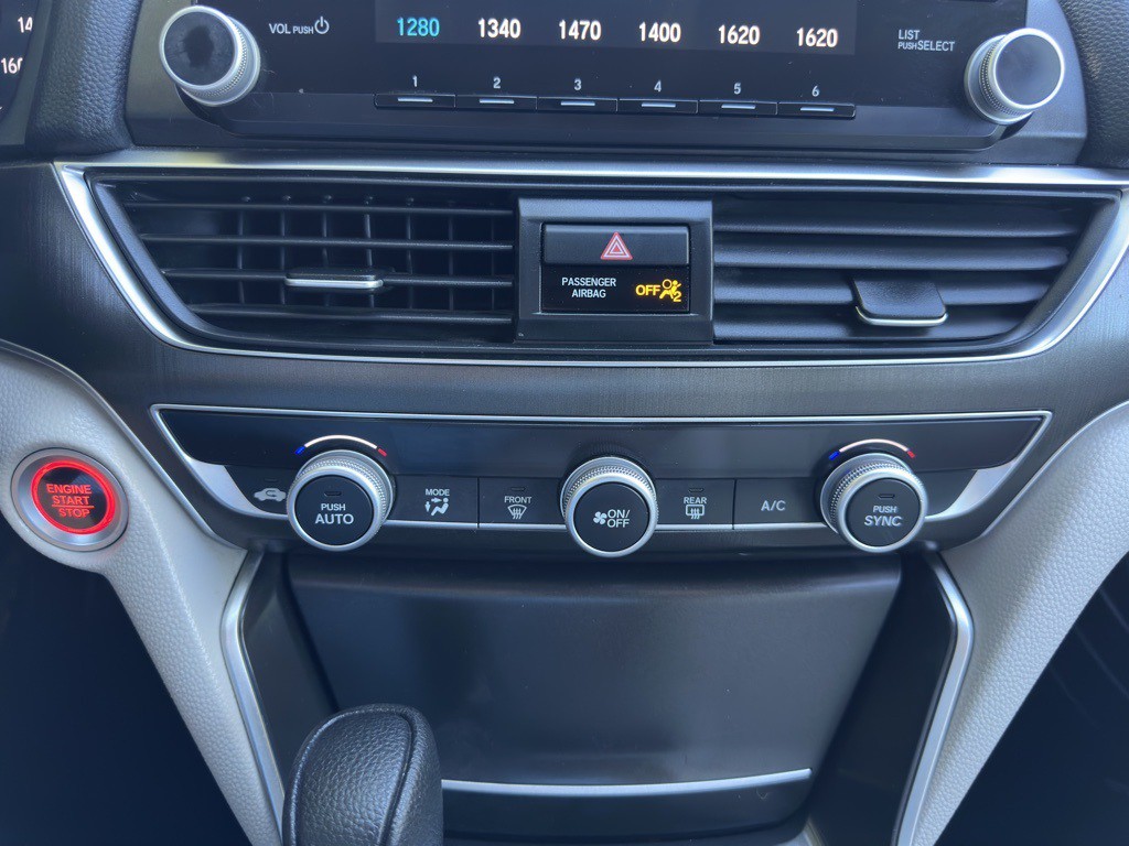 2018 Honda Accord Image 29