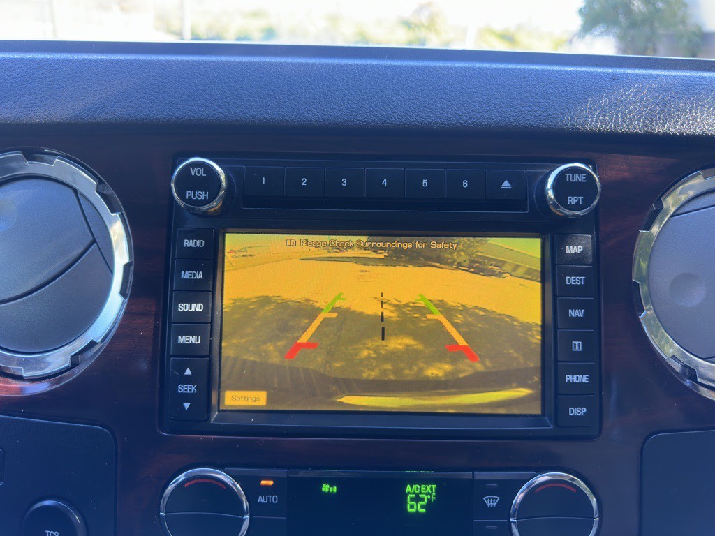 2010 Ford F-250 Image 32