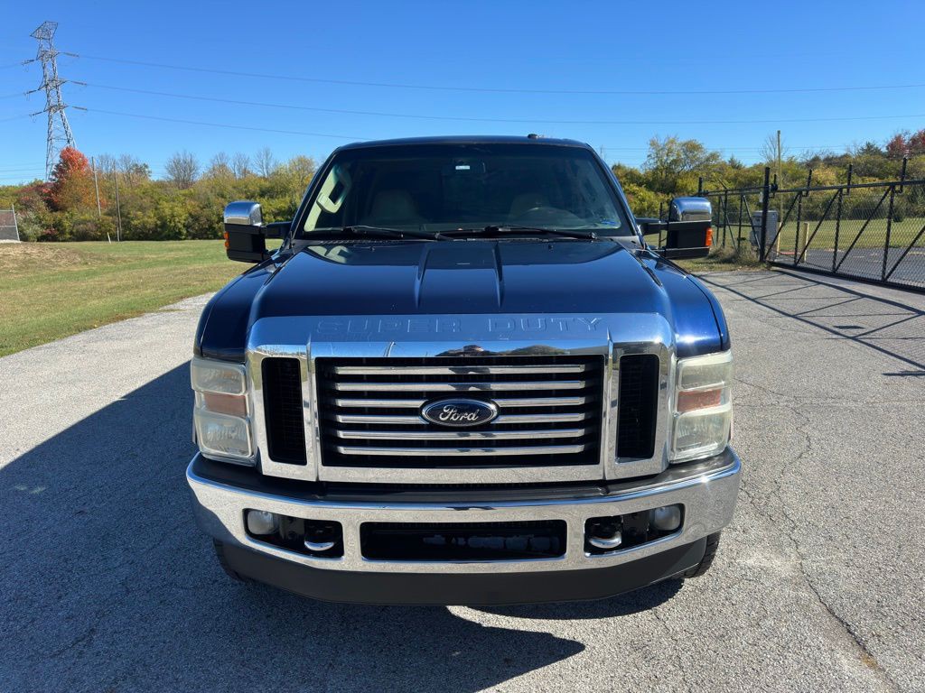 2010 Ford F-250 Image 2