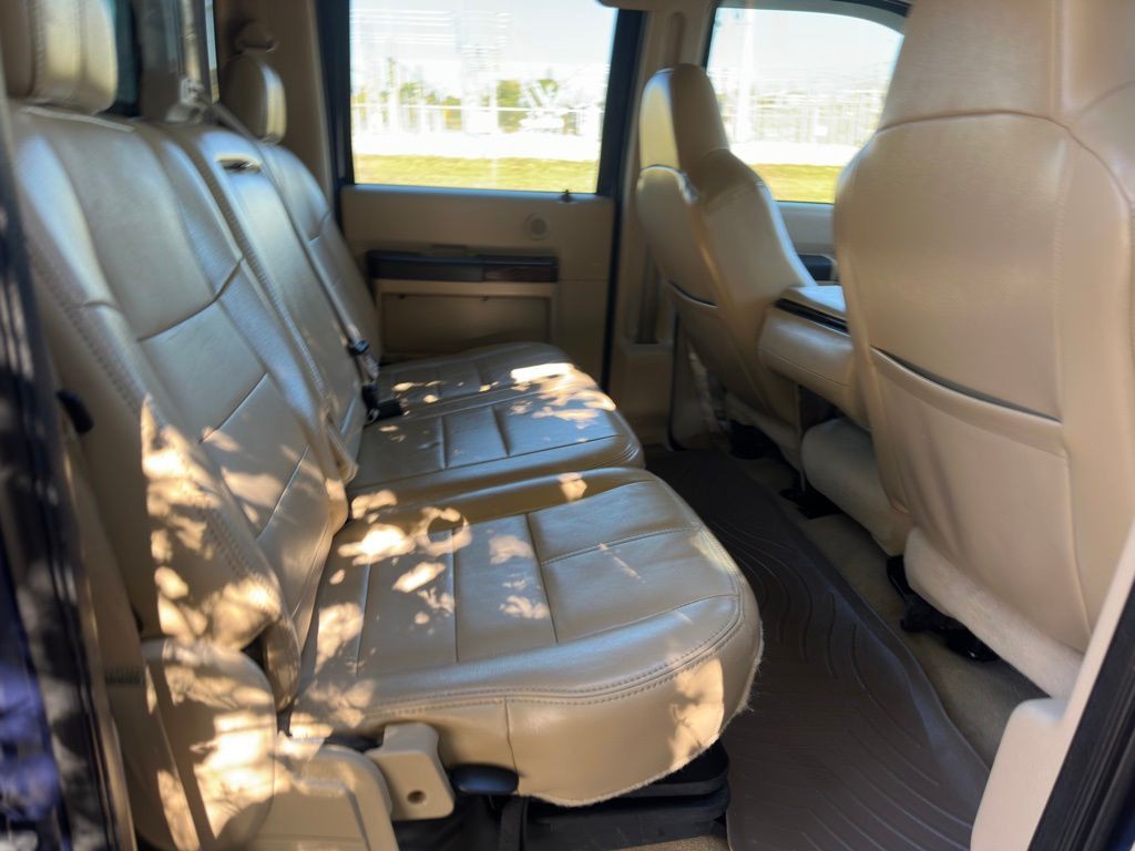 2010 Ford F-250 Image 16