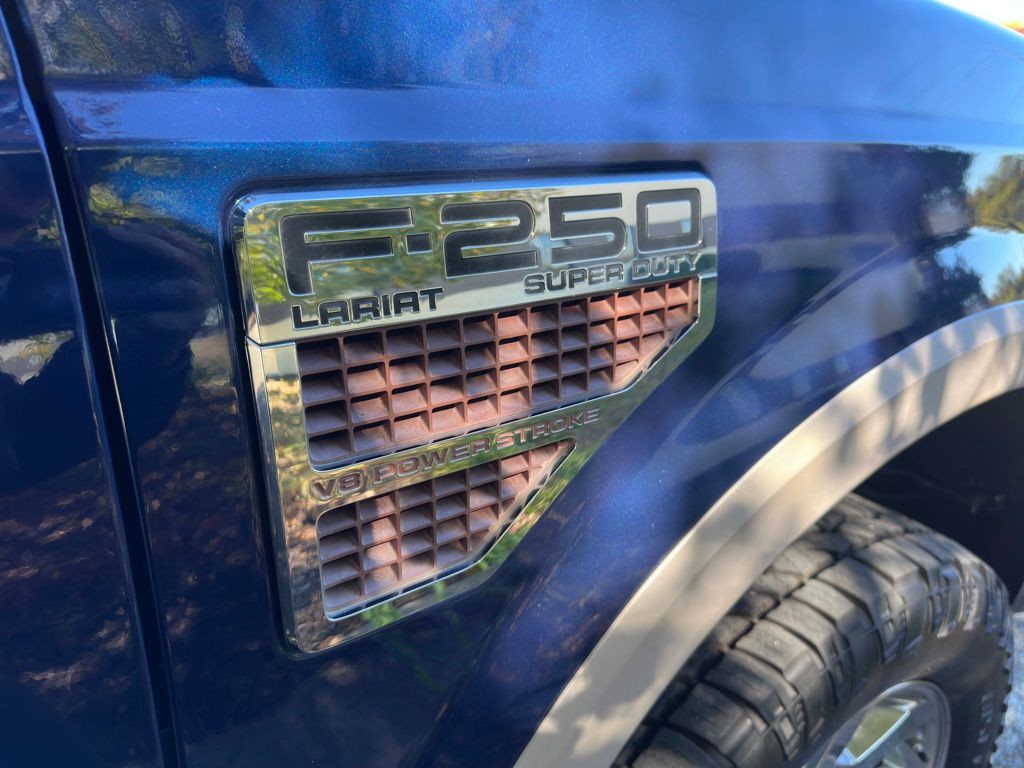 2010 Ford F-250 Image 40