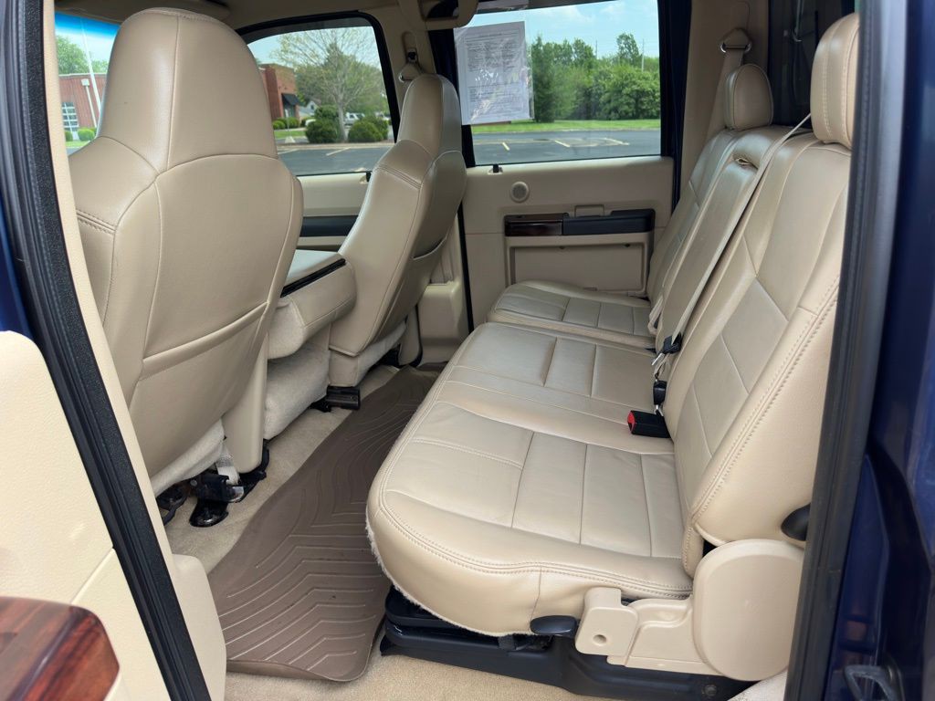 2010 Ford F-250 Image 11