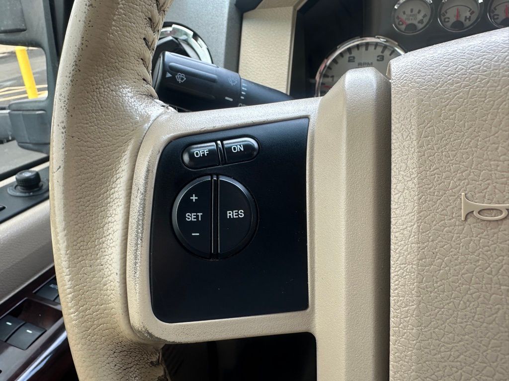 2010 Ford F-250 Image 20