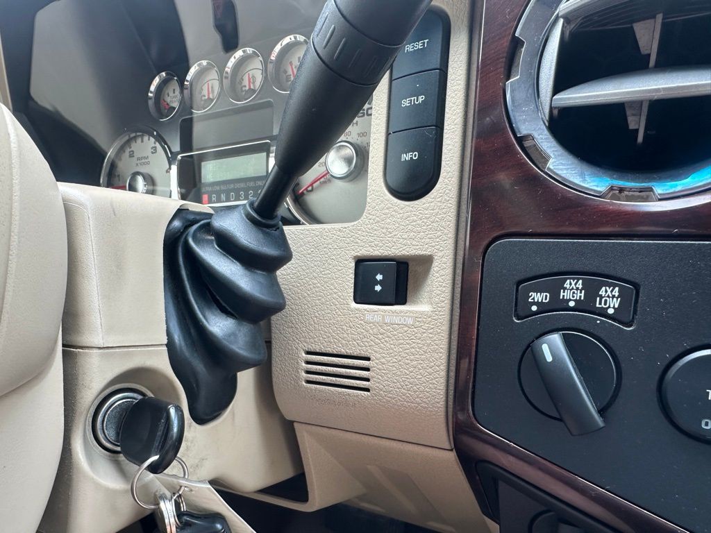 2010 Ford F-250 Image 22