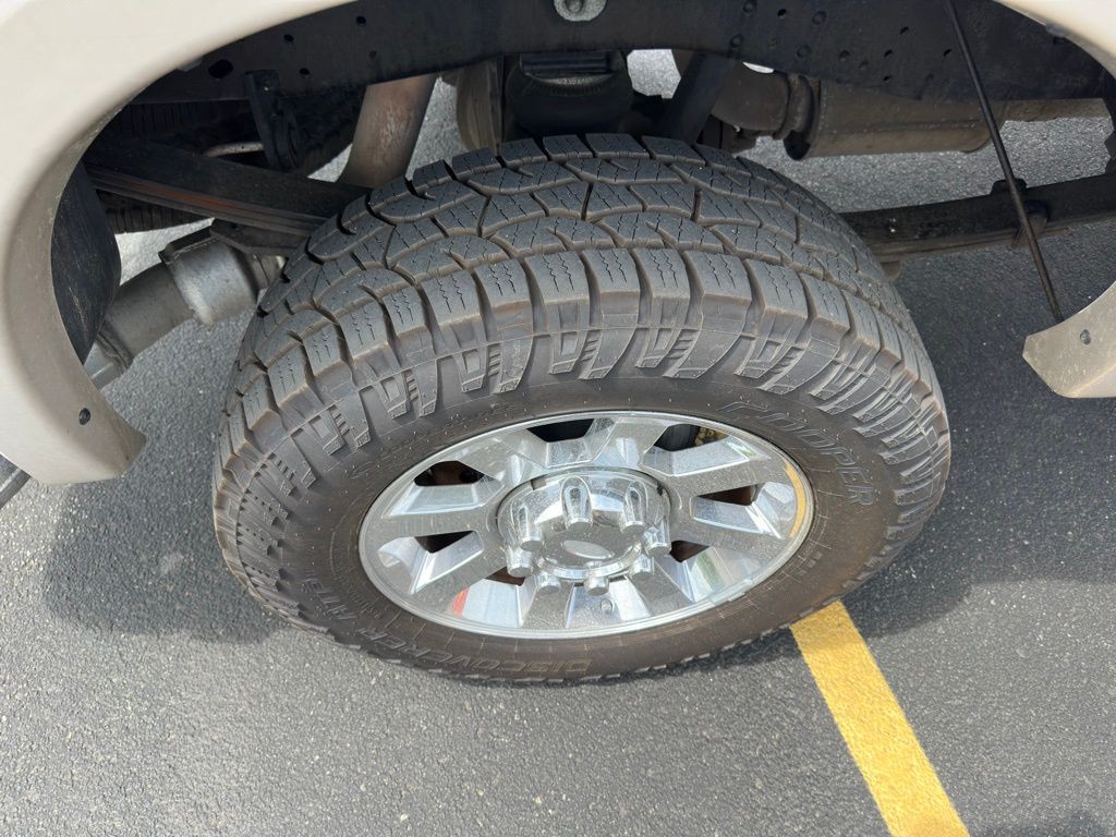 2010 Ford F-250 Image 38