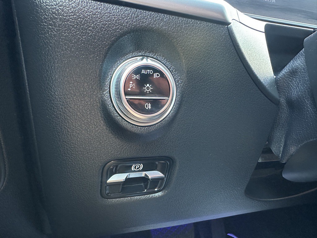 2024 Mercedes-Benz C-Class Image 31