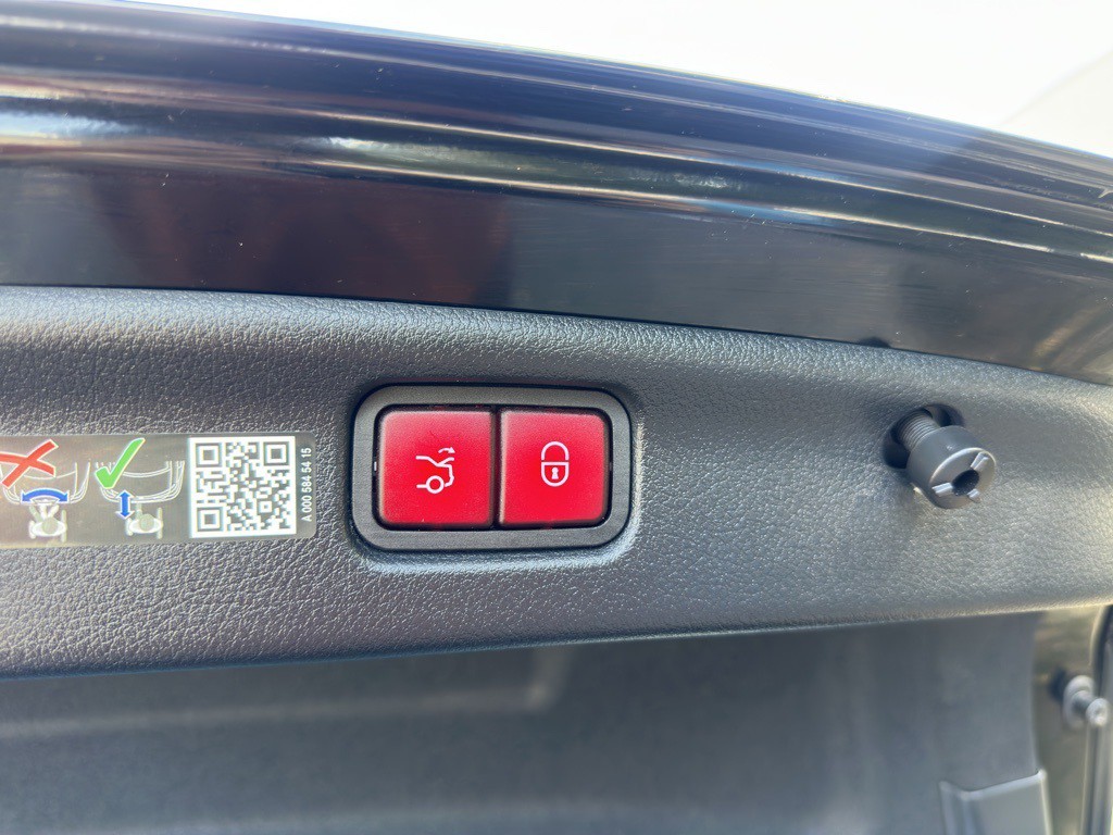 2024 Mercedes-Benz C-Class Image 55