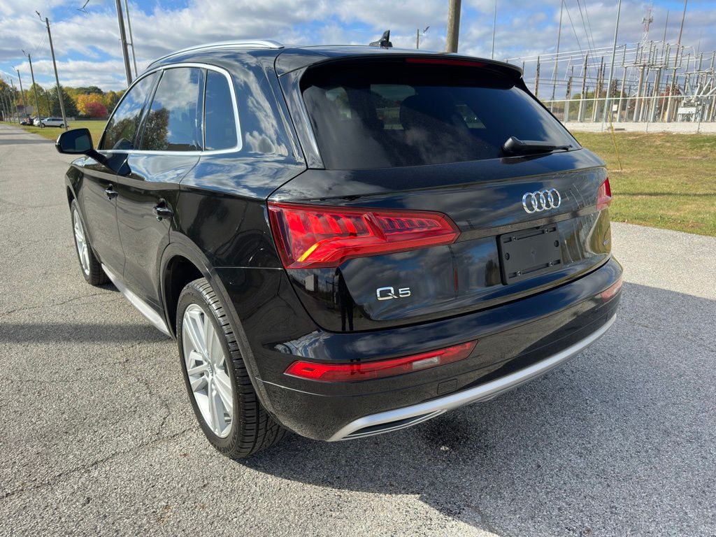 2020 Audi Q5 Image 6