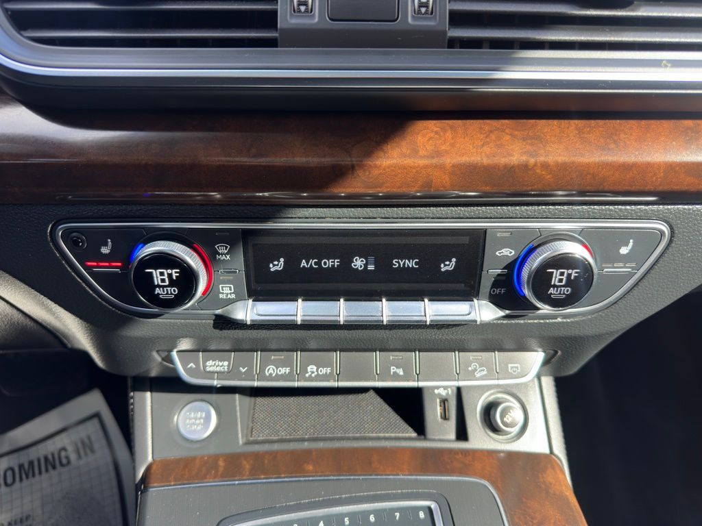 2020 Audi Q5 Image 30