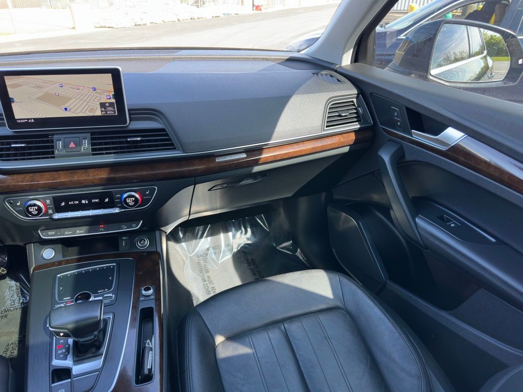 2020 Audi Q5 Image 9