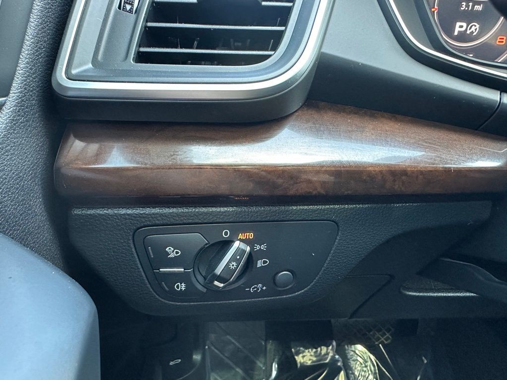 2020 Audi Q5 Image 23
