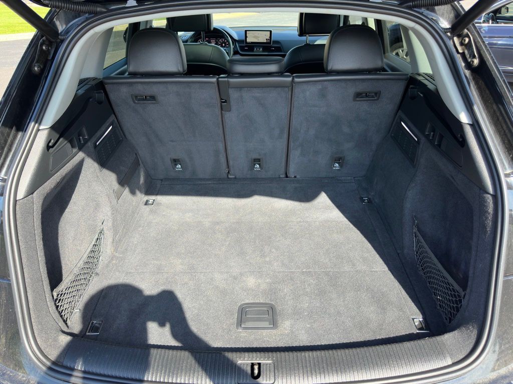 2020 Audi Q5 Image 38