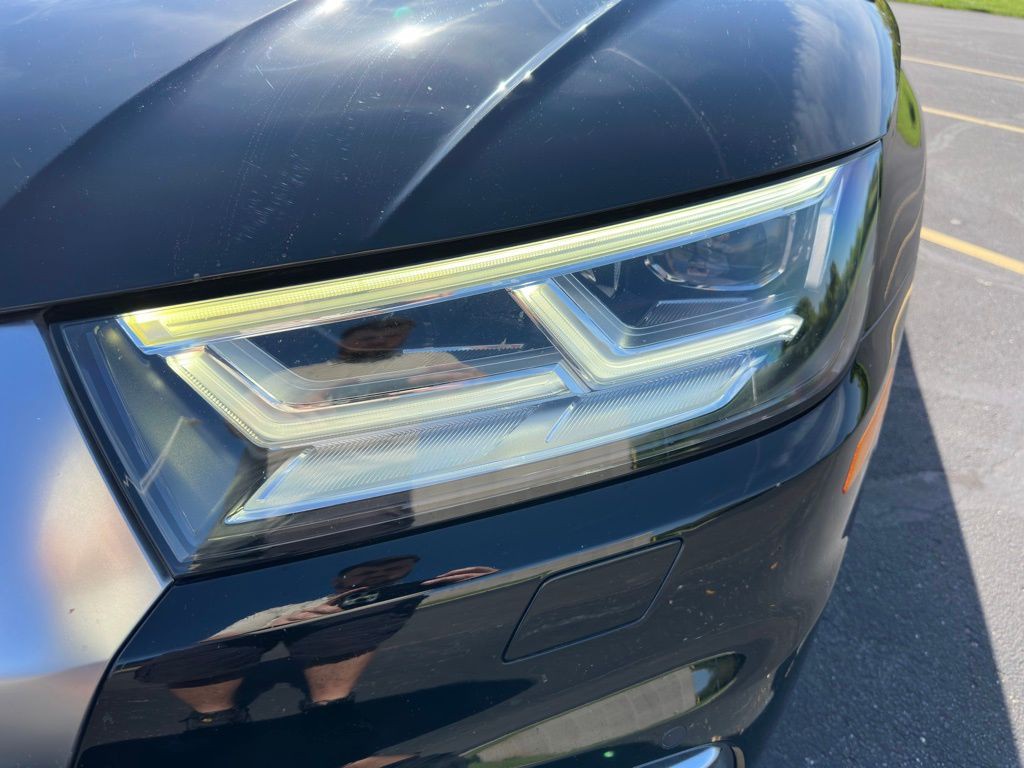2020 Audi Q5 Image 41