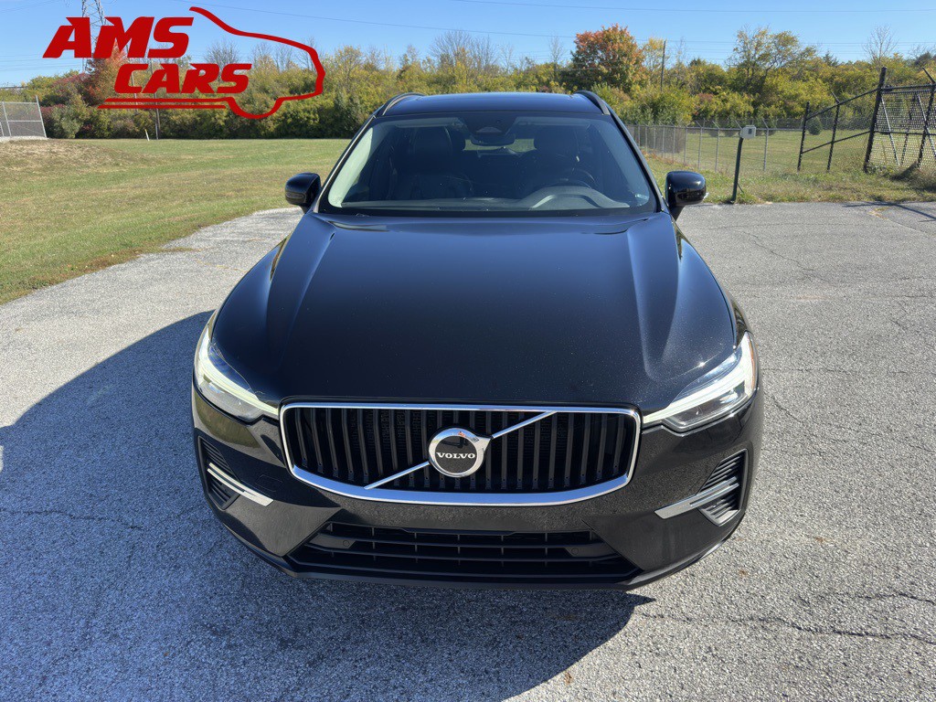 2023 Volvo XC60 Image 2