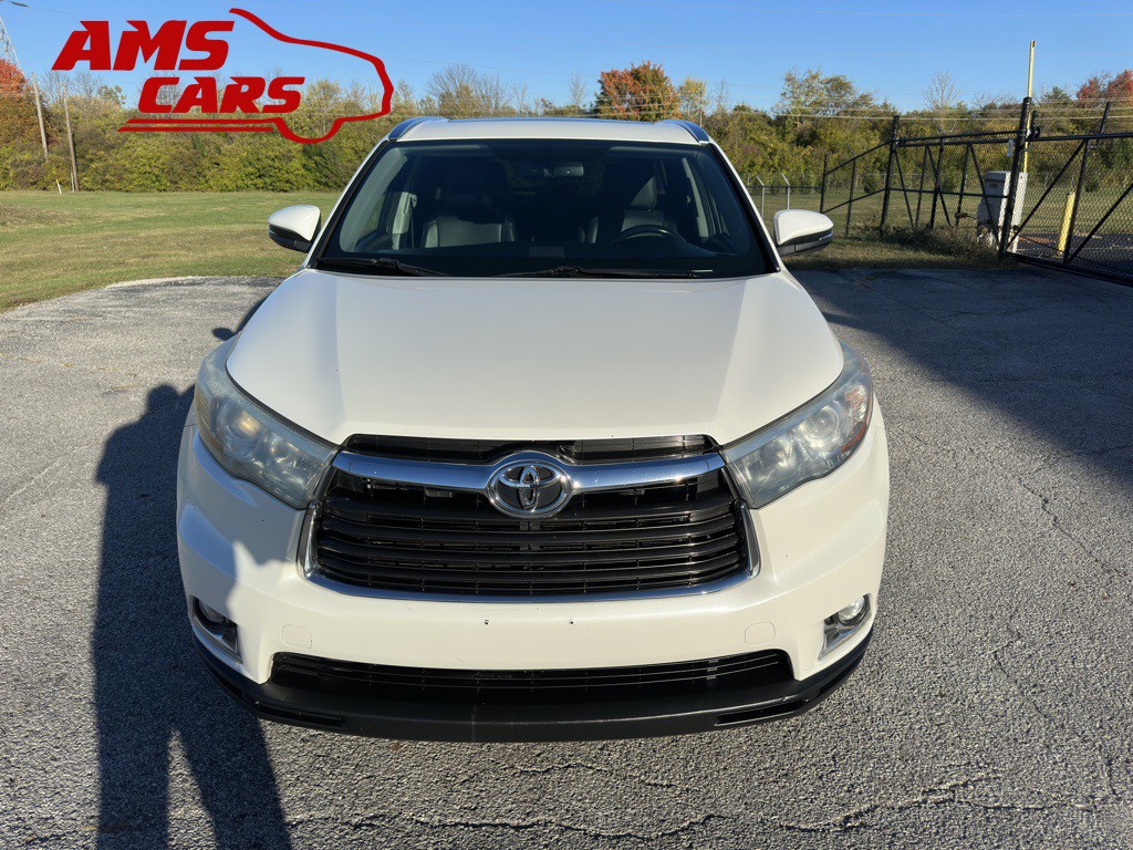 2015 Toyota Highlander Image 2