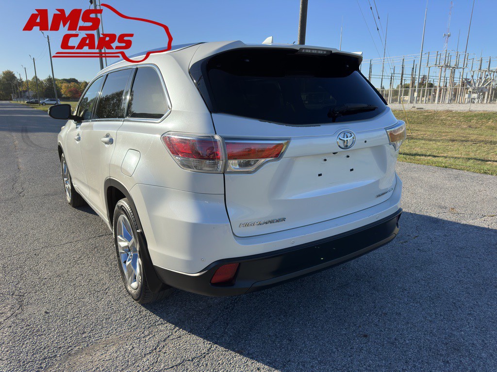 2015 Toyota Highlander Image 6