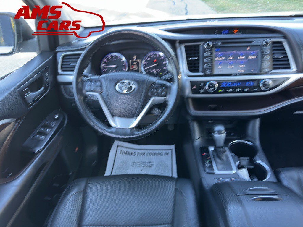 2015 Toyota Highlander Image 7